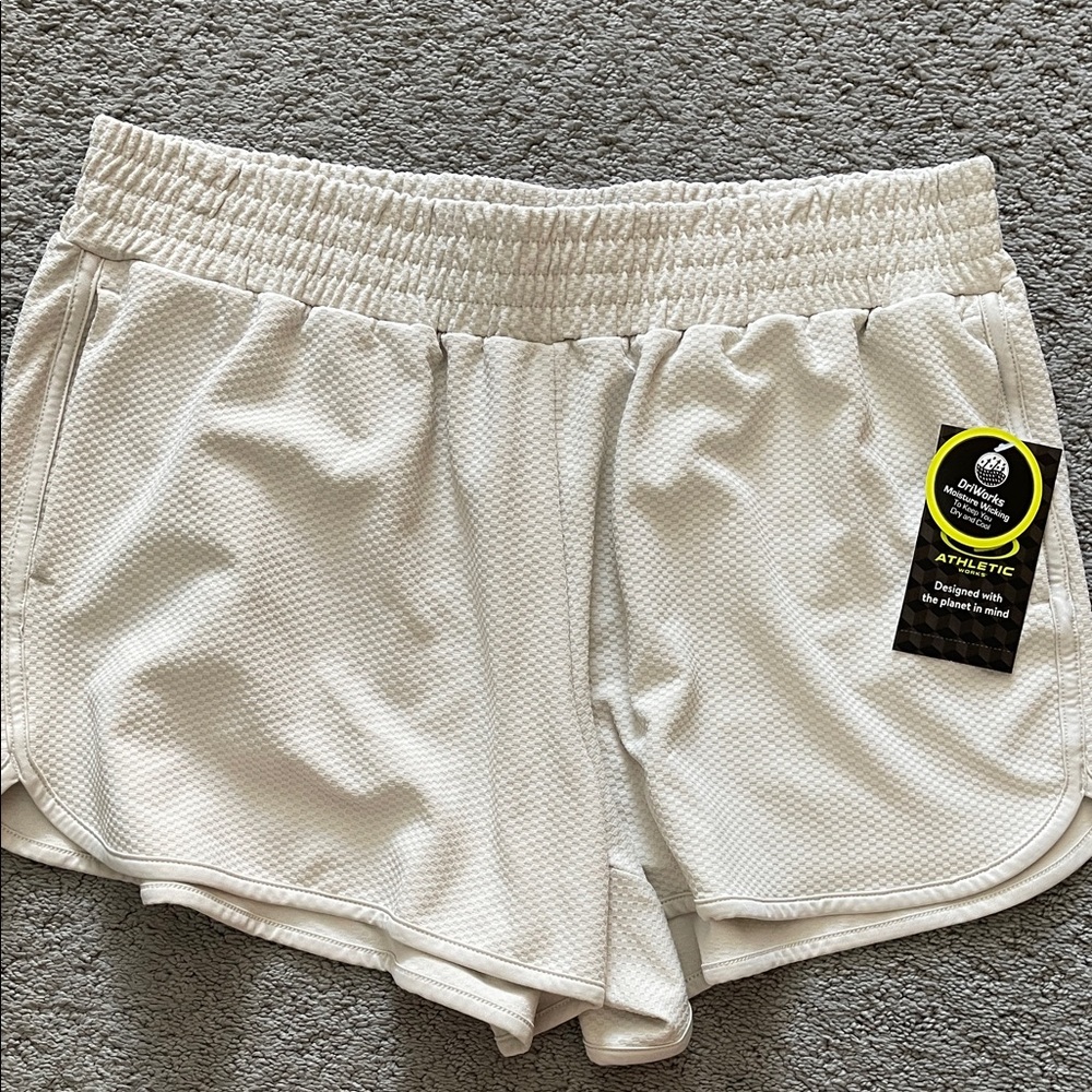 New Athletic Works Women's Cream Athletic Shorts medium